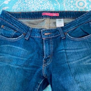 Super low rise, flared Levi’s